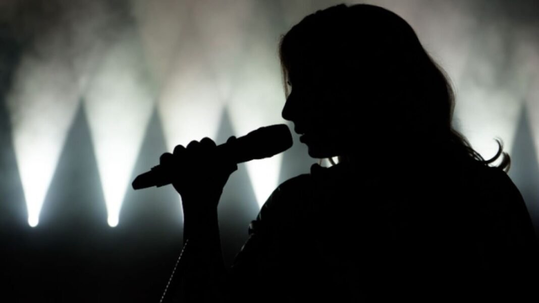 Iran Cantante Condenada 74 Latigazos Desafiar Normativa Hiyab Concierto Virtual
