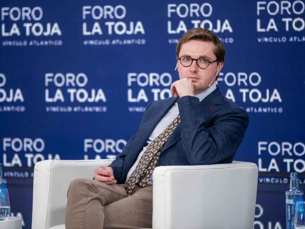 La Advertencia Crítica de Dean Ball: ‘Riesgos Catastróficos’ de la Inteligencia Artificial La Advertencia Critica de Dean Ball Riesgos Catastroficos de la Inteligencia Artificial