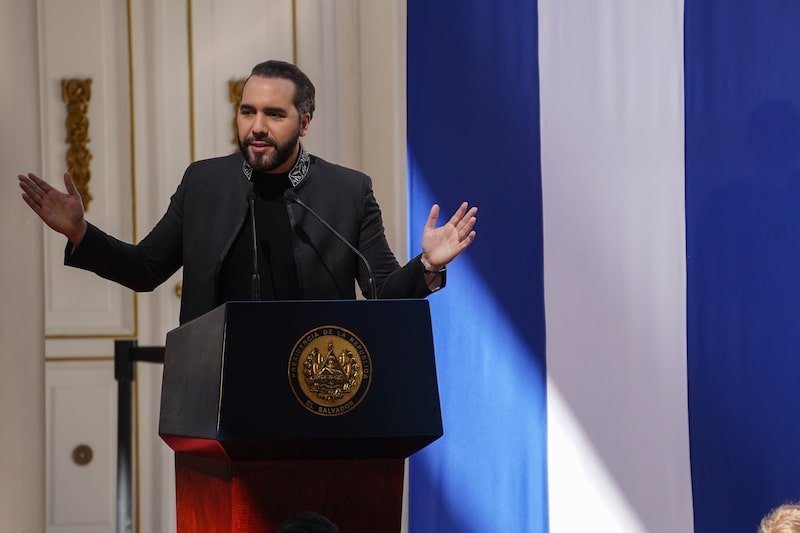 El Salvador redefine su apuesta cripto Del Bitcoin a las Stablecoins como pilar economico