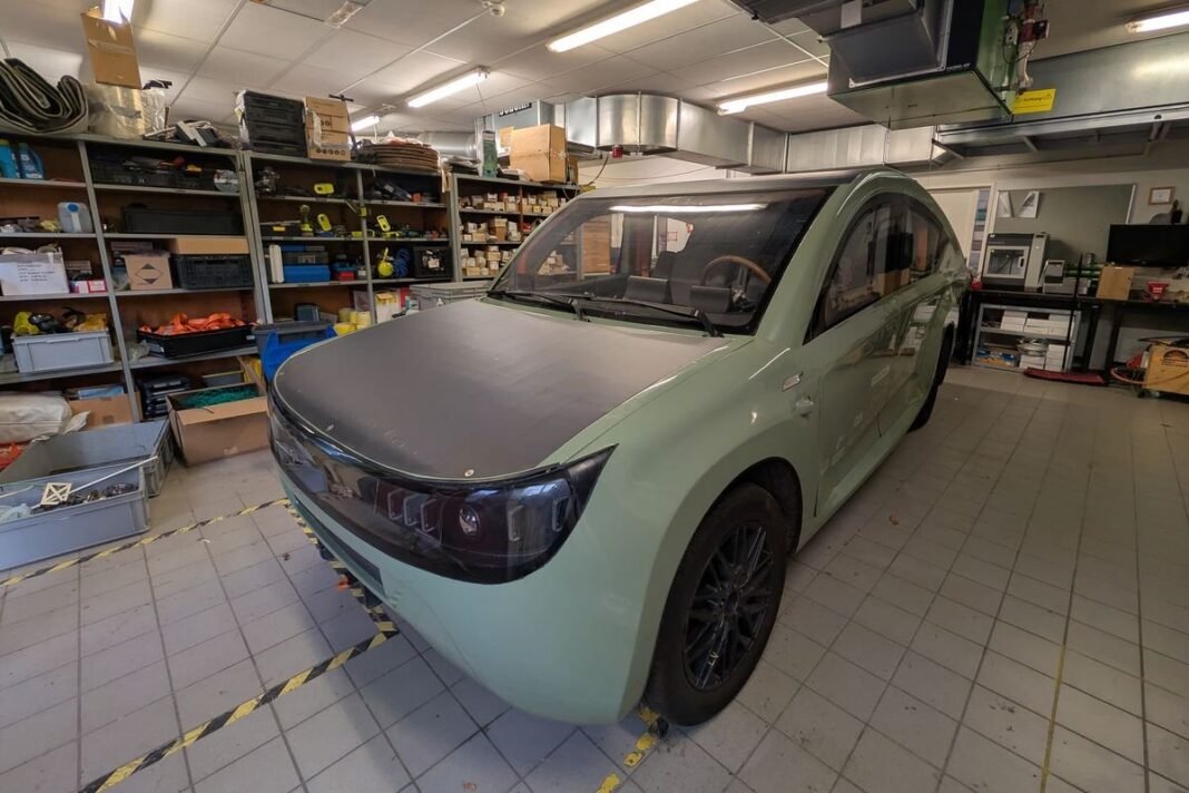 Eindhoven: El Inesperado Epicentro del Vehículo Solar que Desafía a la Industria Global Eindhoven El Inesperado Epicentro del Vehiculo Solar que Desafia a la Industria Global