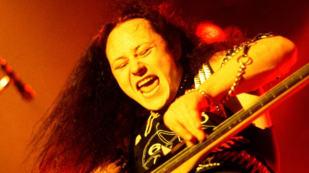 Fallece el Vocalista de Venom, Conrad ‘Cronos’ Lant, a los 63 Años Fallece el Vocalista de Venom, Conrad 'Cronos' Lant