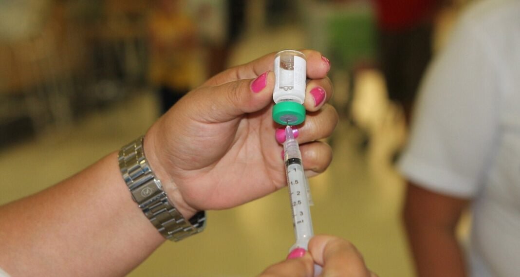 República Dominicana y OPS Impulsan la Erradicación de la Meningitis Bacteriana Republica Dominicana y OPS Impulsan la Erradicacion de la Meningitis Bacteriana