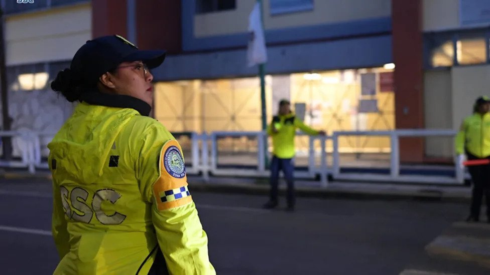 México: La Alianza SNTE-Gobierno para Reforzar la Seguridad Escolar Mexico La Alianza SNTE Gobierno para Reforzar la Seguridad Escolar
